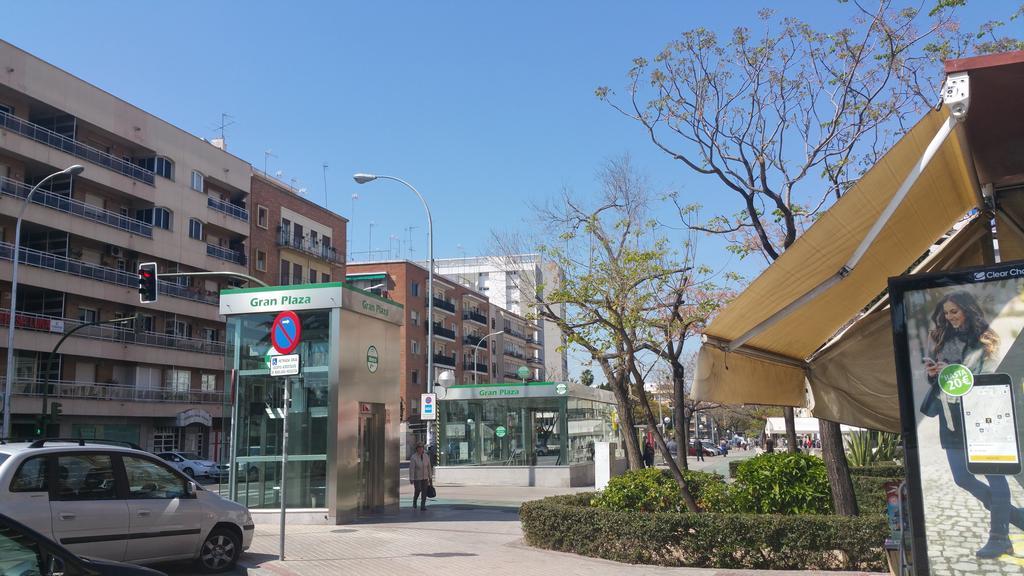סביליה Apartamento Eduardo Dato מראה חיצוני תמונה
